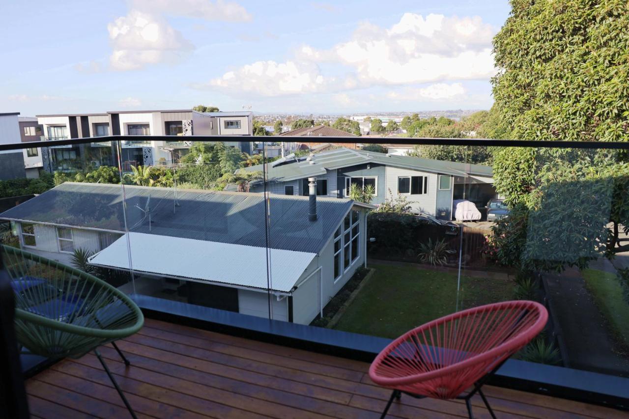 Luxury Brand New Designer Living Apartment Auckland Bagian luar foto
