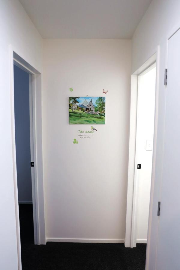 Luxury Brand New Designer Living Apartment Auckland Bagian luar foto