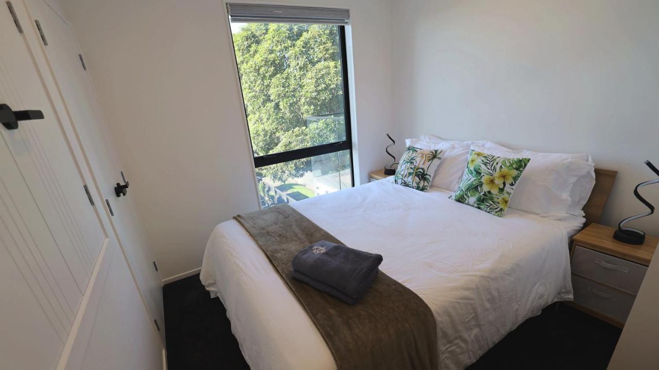 Luxury Brand New Designer Living Apartment Auckland Bagian luar foto