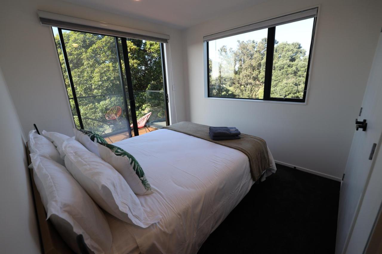 Luxury Brand New Designer Living Apartment Auckland Bagian luar foto