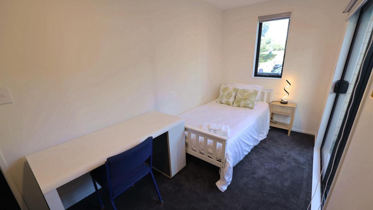 Luxury Brand New Designer Living Apartment Auckland Bagian luar foto