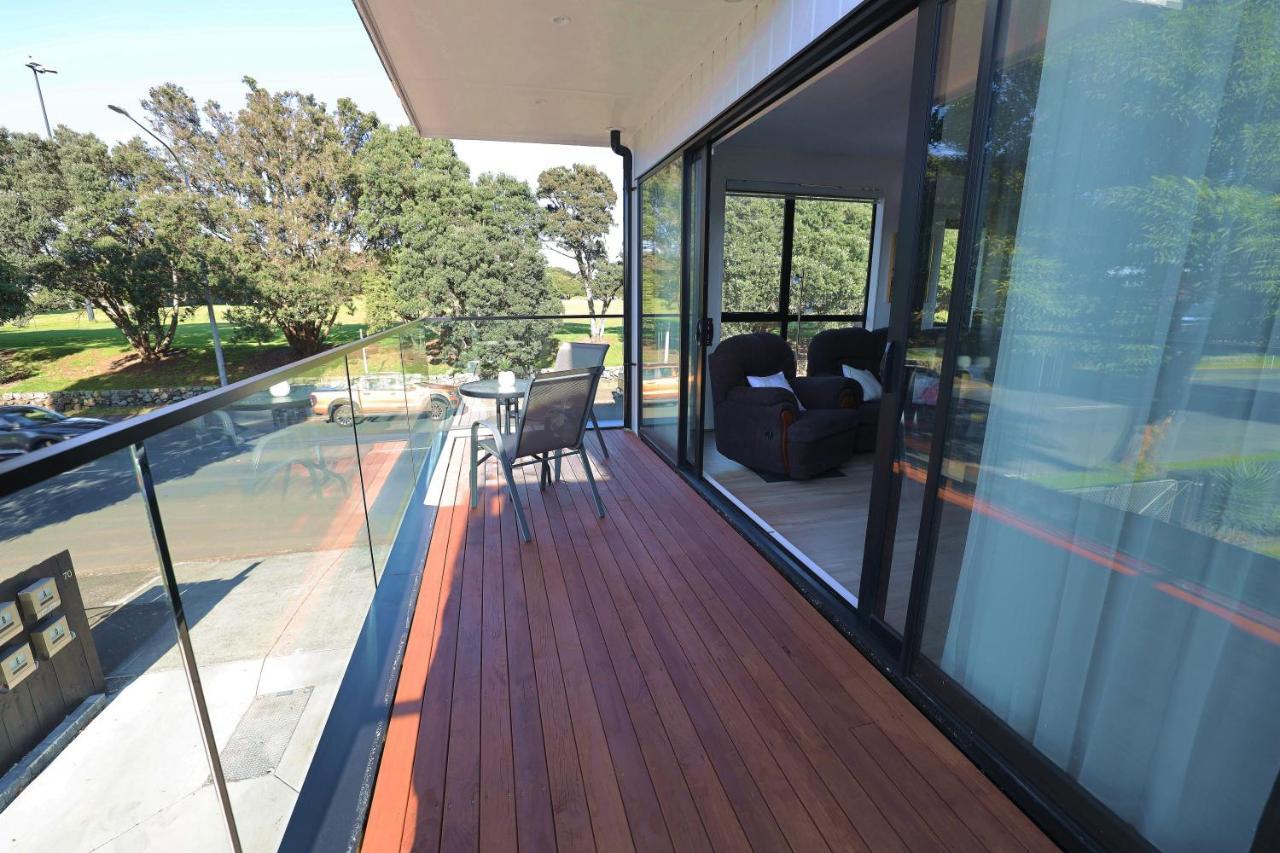 Luxury Brand New Designer Living Apartment Auckland Bagian luar foto